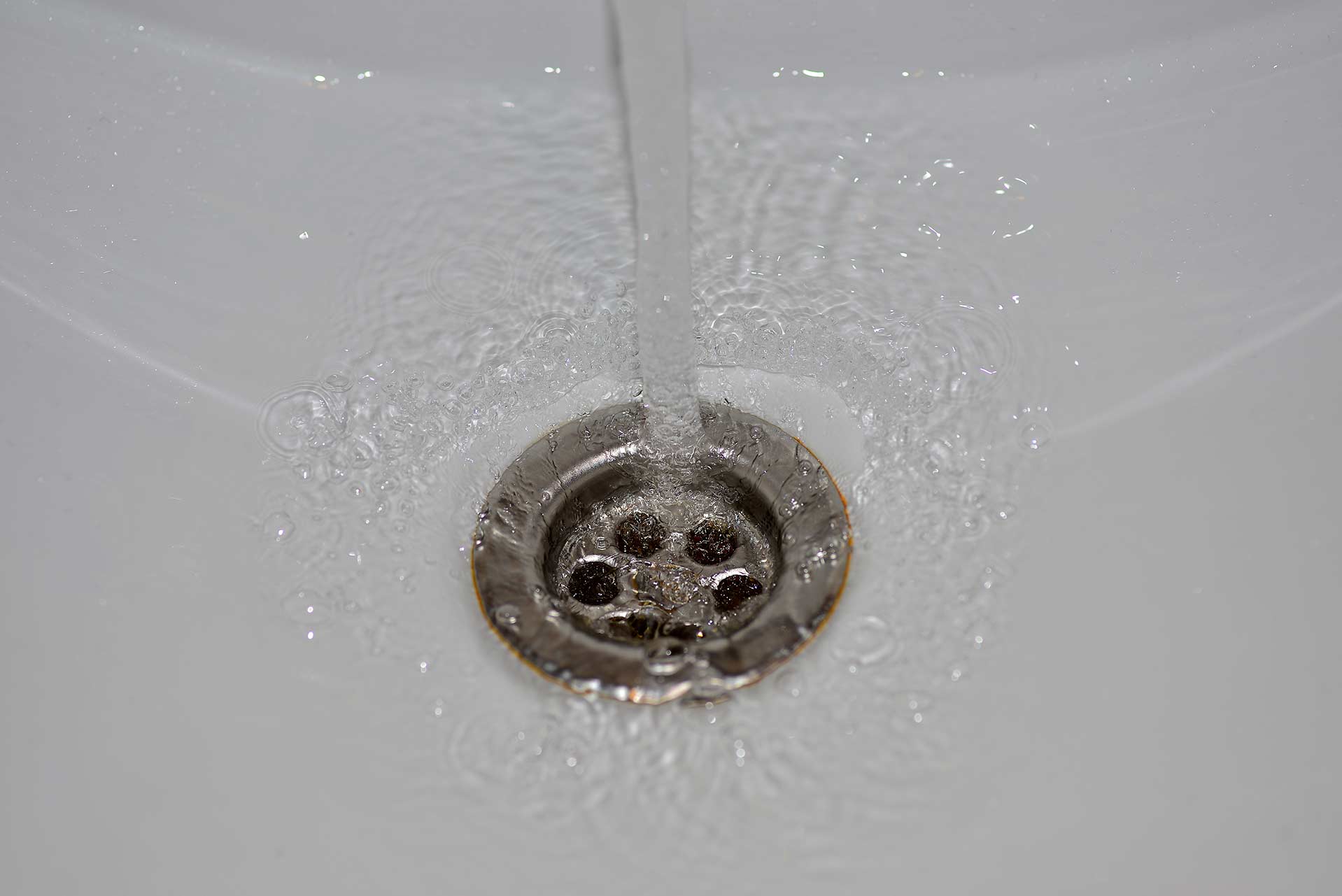 A2B Drains provides services to unblock blocked sinks and drains for properties in Cudham.
